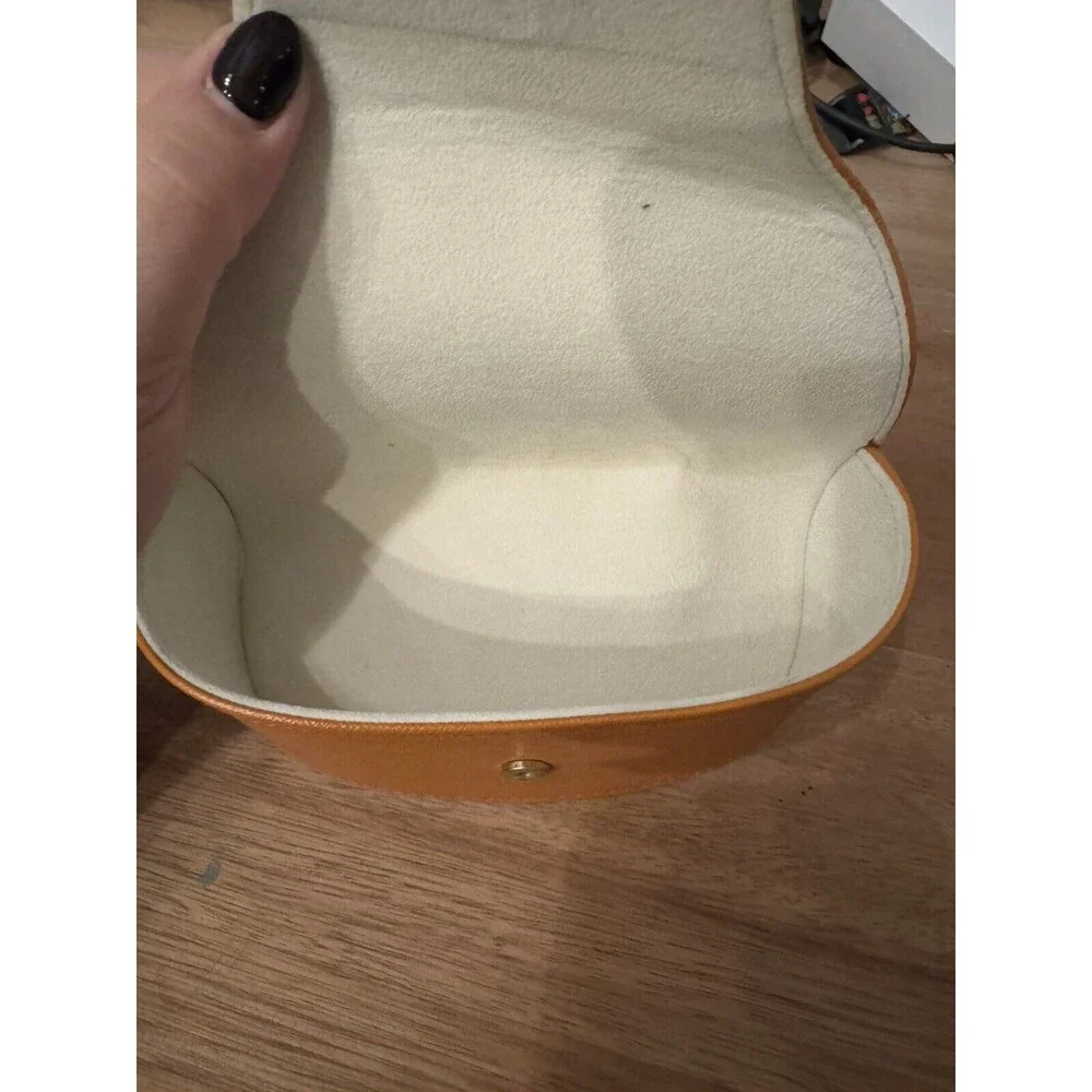 Tory Burch semi hard Sunglass‎ Case